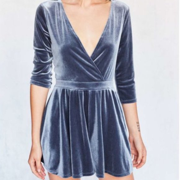 Silence + Noise Grey Romper - Size XS - Picture 1 of 5